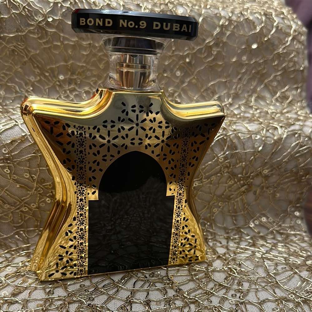 Dubai Gold and Black Perfume